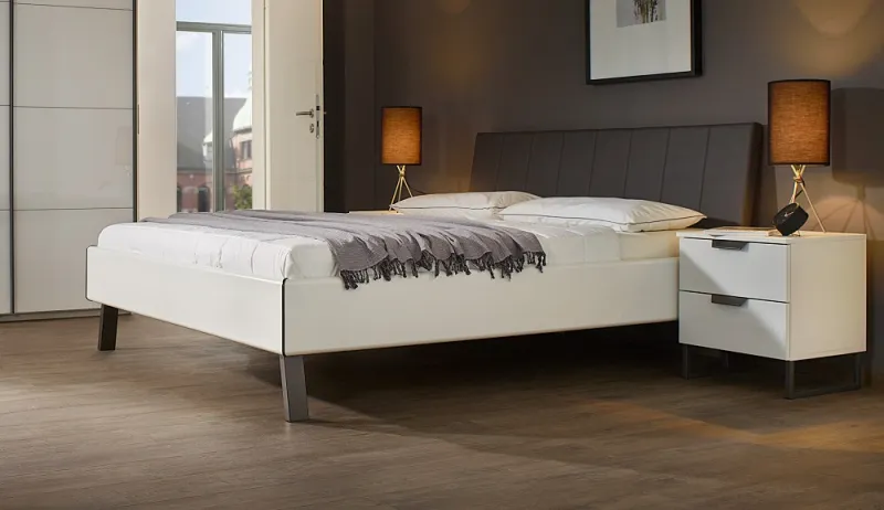 Holzbett Modern | mit Polsterkopfteil | alpinweiß | 160x200 | ohne Nachttische