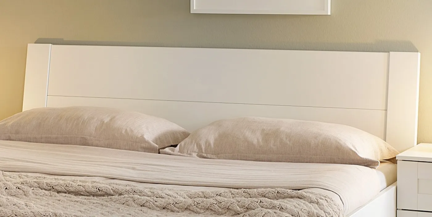 Bett Set Cottage | mit Sockelschubkästen | alpinweiß | 180x200 | mit 2 Nachttische