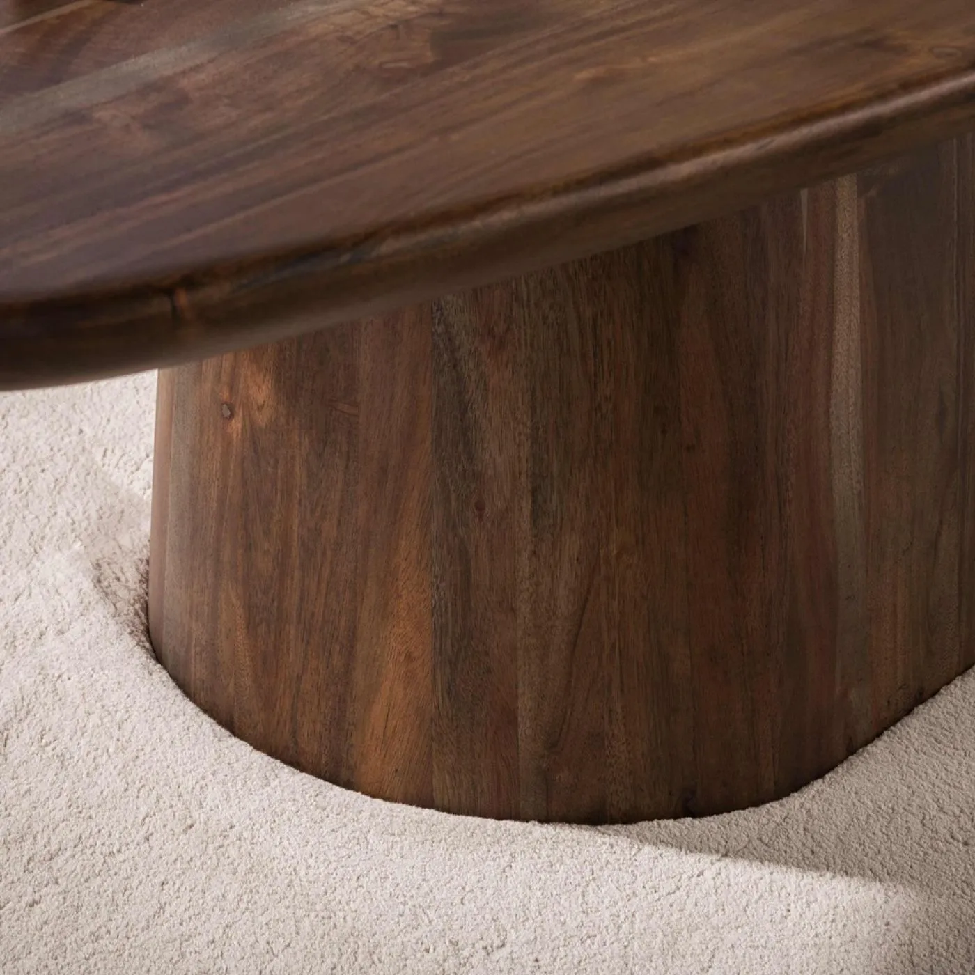 Couchtisch Gloria | 135cm | oval | Akazie massiv | braun