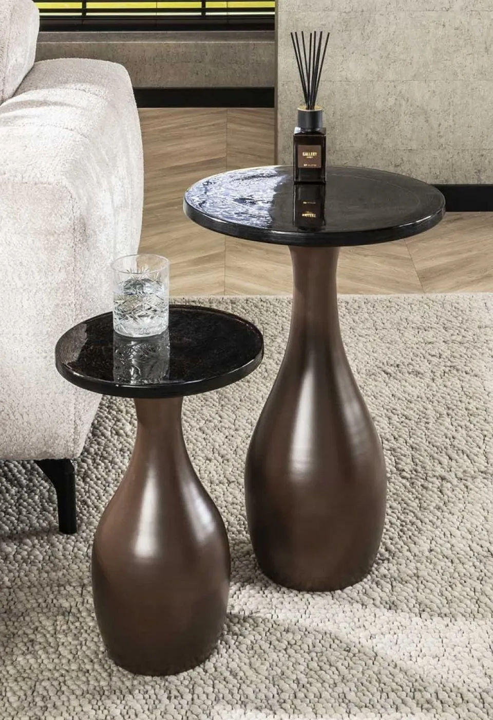 Couchtisch Mira 2 | tropfenförmig | Glas | Antikkupfer