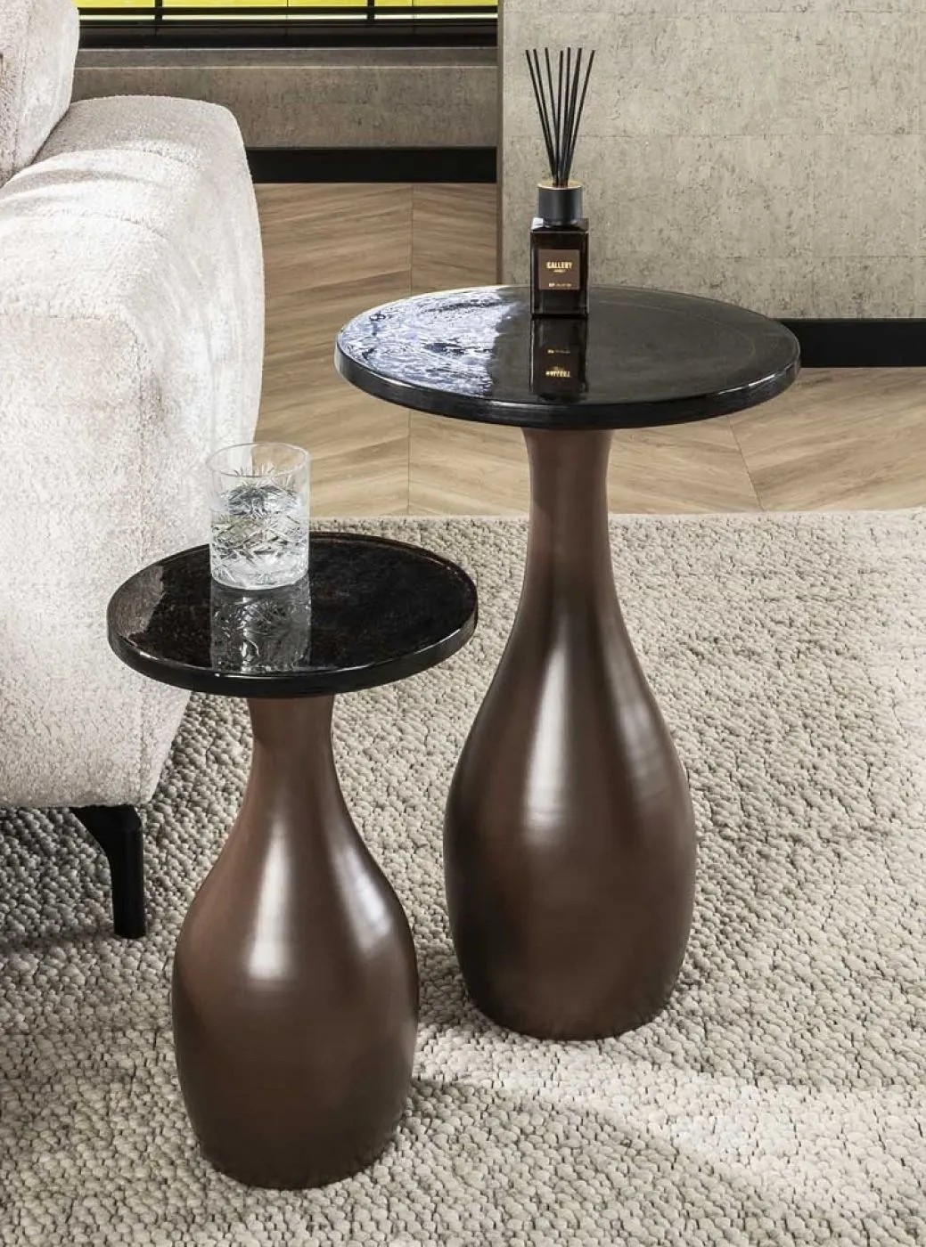 Couchtisch Mira | tropfenförmig | Glas | Antikkupfer