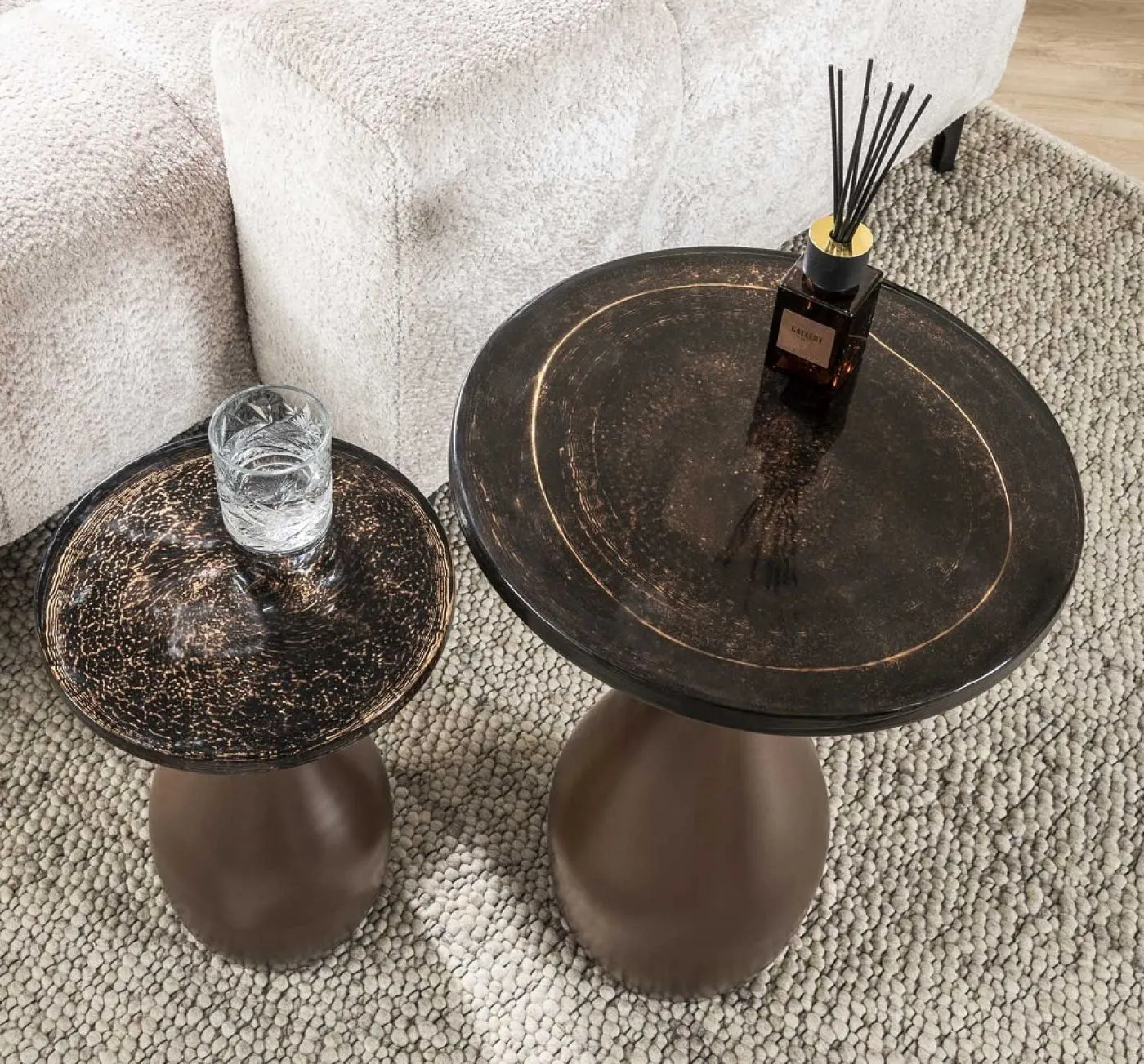 Couchtisch Mira | tropfenförmig | Glas | Antikkupfer