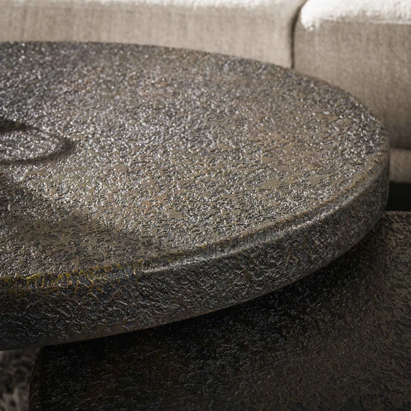 Couchtisch Set Ryusei | rund | 2-teilig | flüssiges Metall | Ferro metallic