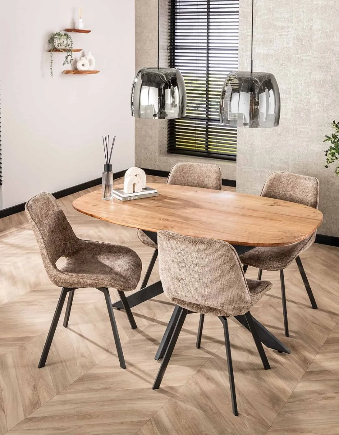 Esstisch Lako | oval | 150 cm | Akazie massiv | Natur