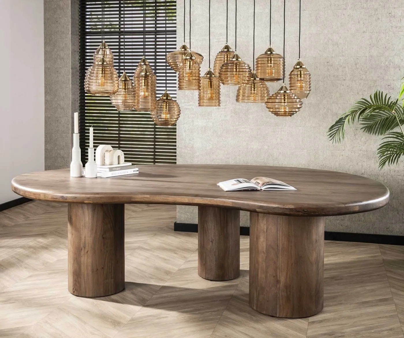 Esstisch Tabula | Nierenförmig | 245 cm | Akazie massiv | braun