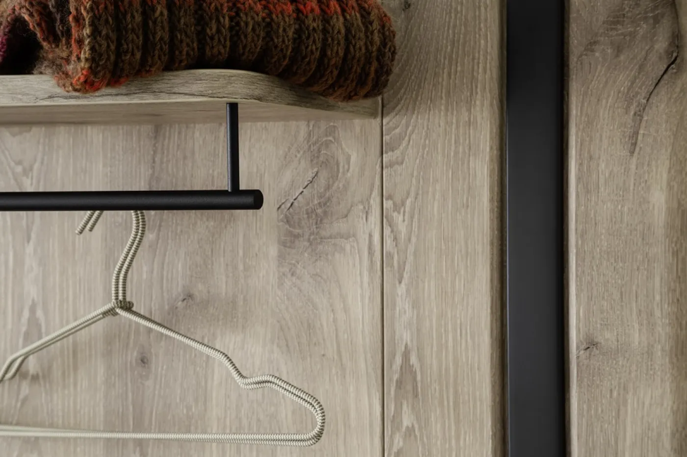 Garderobenpaneel Colorado | Viking Oak / Graphit schwarz