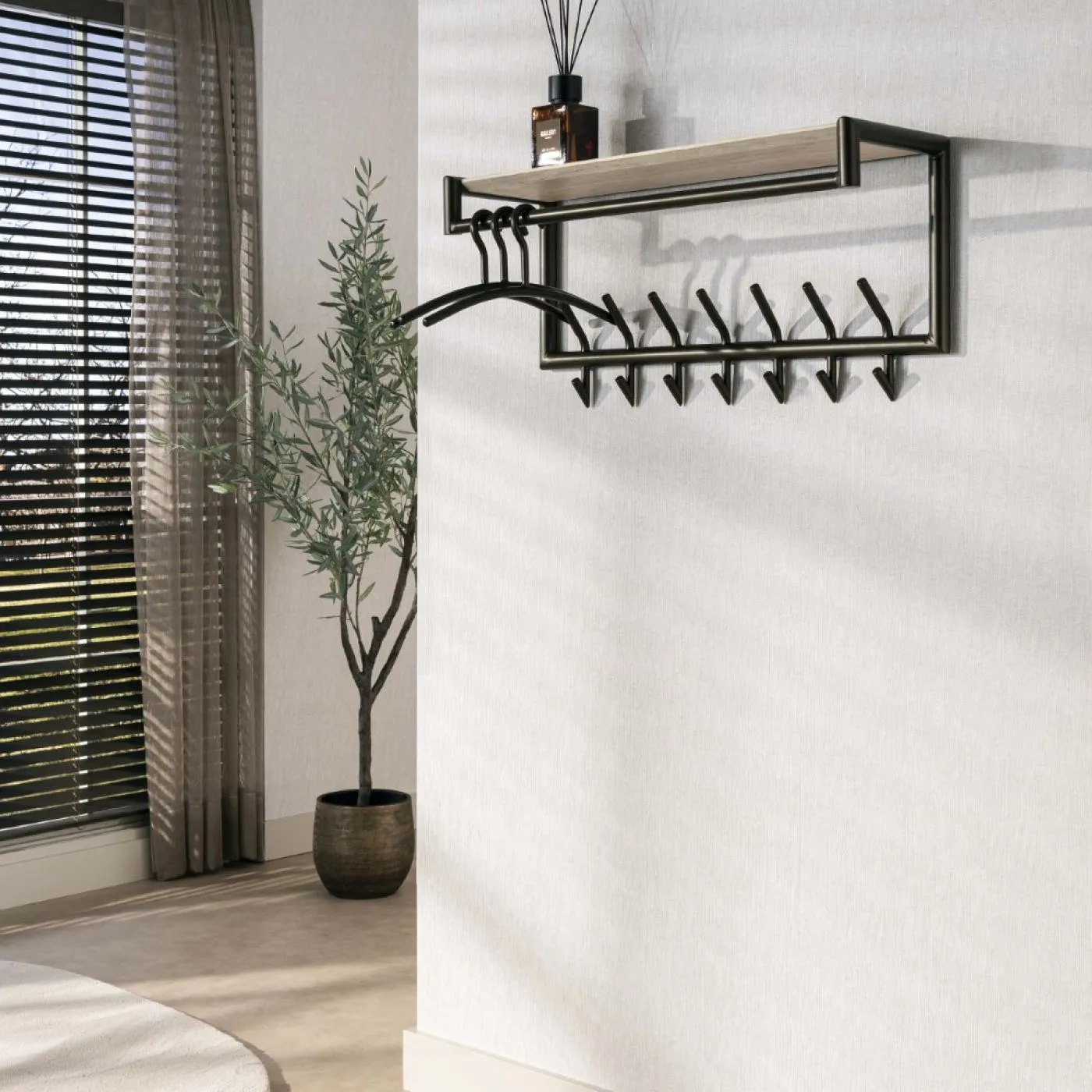 Garderobenpaneel Stamp | 14 Haken | Metall | Bronze / Travertin