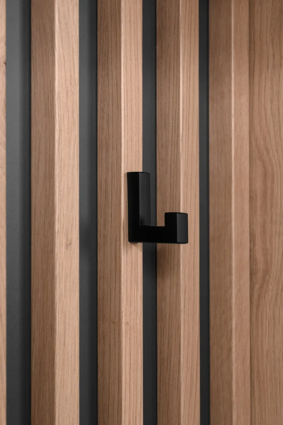 Garderobenschrank Garderobenpaneel mit Sitzbank Medan | Artisan Oak / Anthrazit