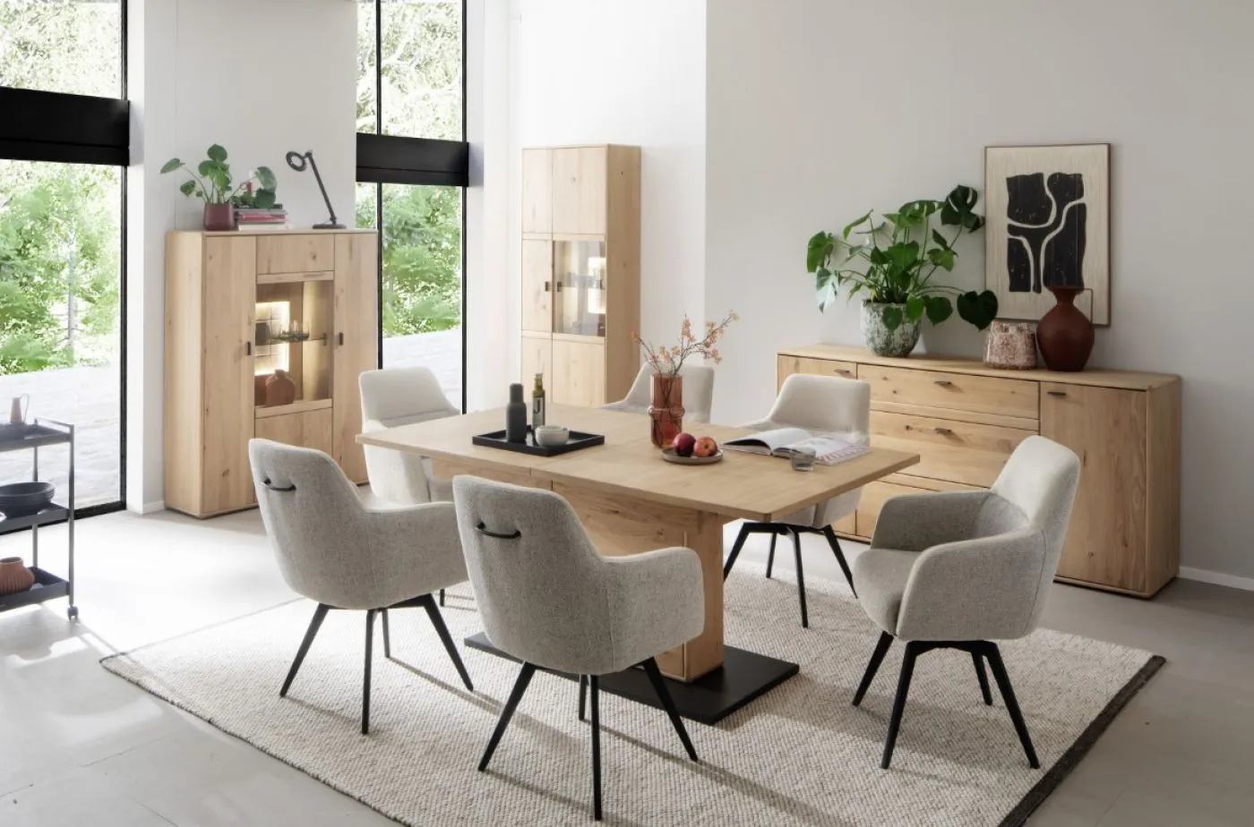 Highboard Freeport | Ast-/Balkeneiche | mit LED Bandbeleuchtung