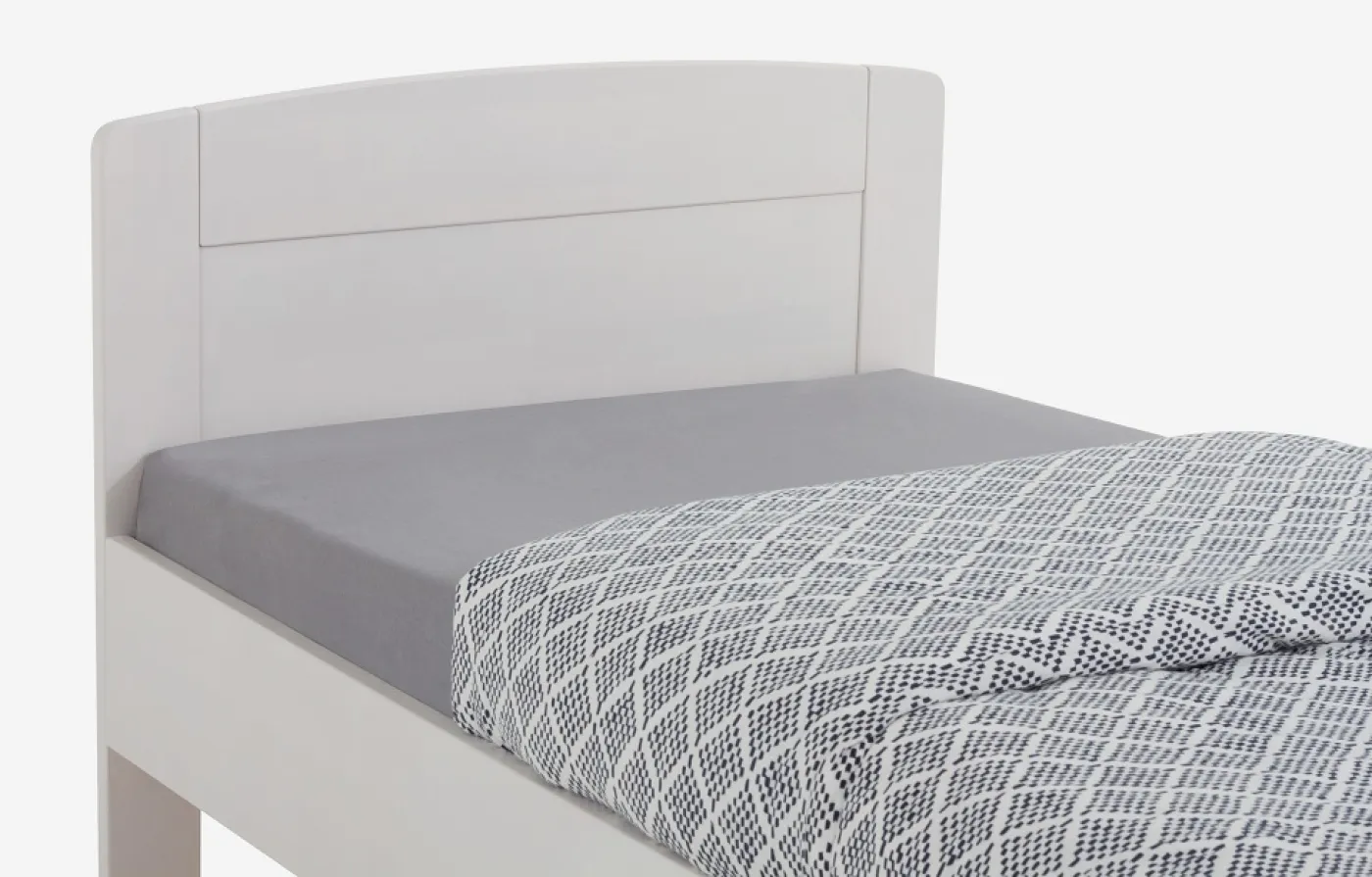 Holzbett massiv Jasmine | Buche weiß lackiert | 120x200 | mit Fußteil