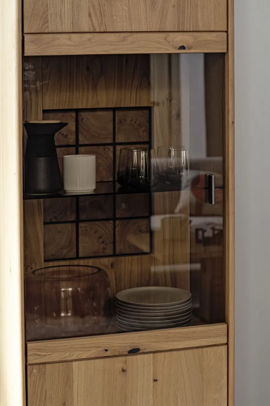 Kombi-Vitrine Freeport | Ast-/Balkeneiche | LED Beleuchtung