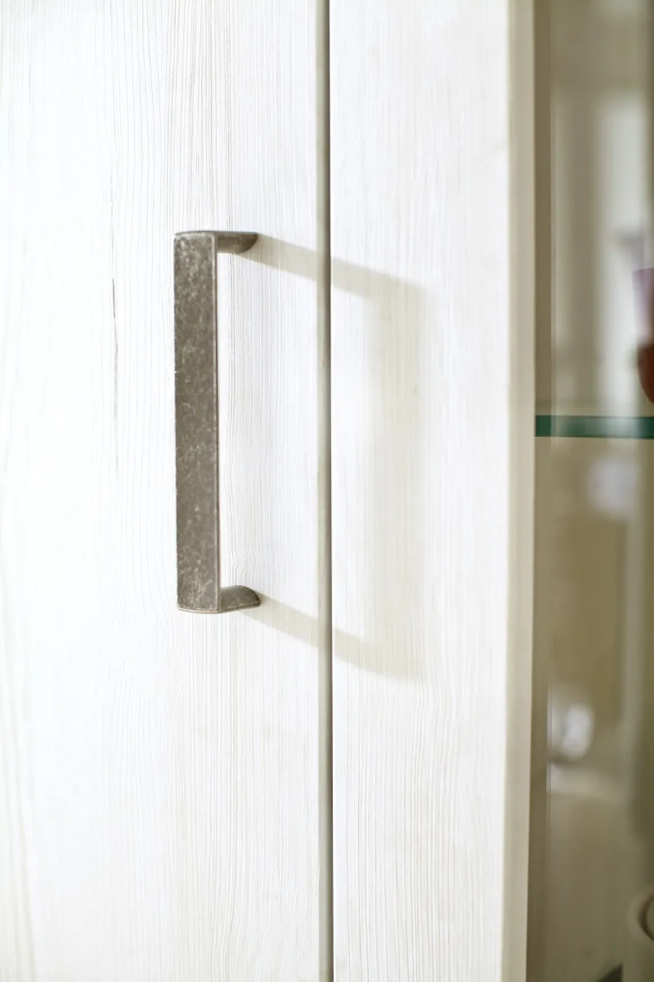 Kombi-Vitrine Madrid | Landhaus | Pinie Aurelio/ Grandson Oak | mit 2er set LED Band 135 cm