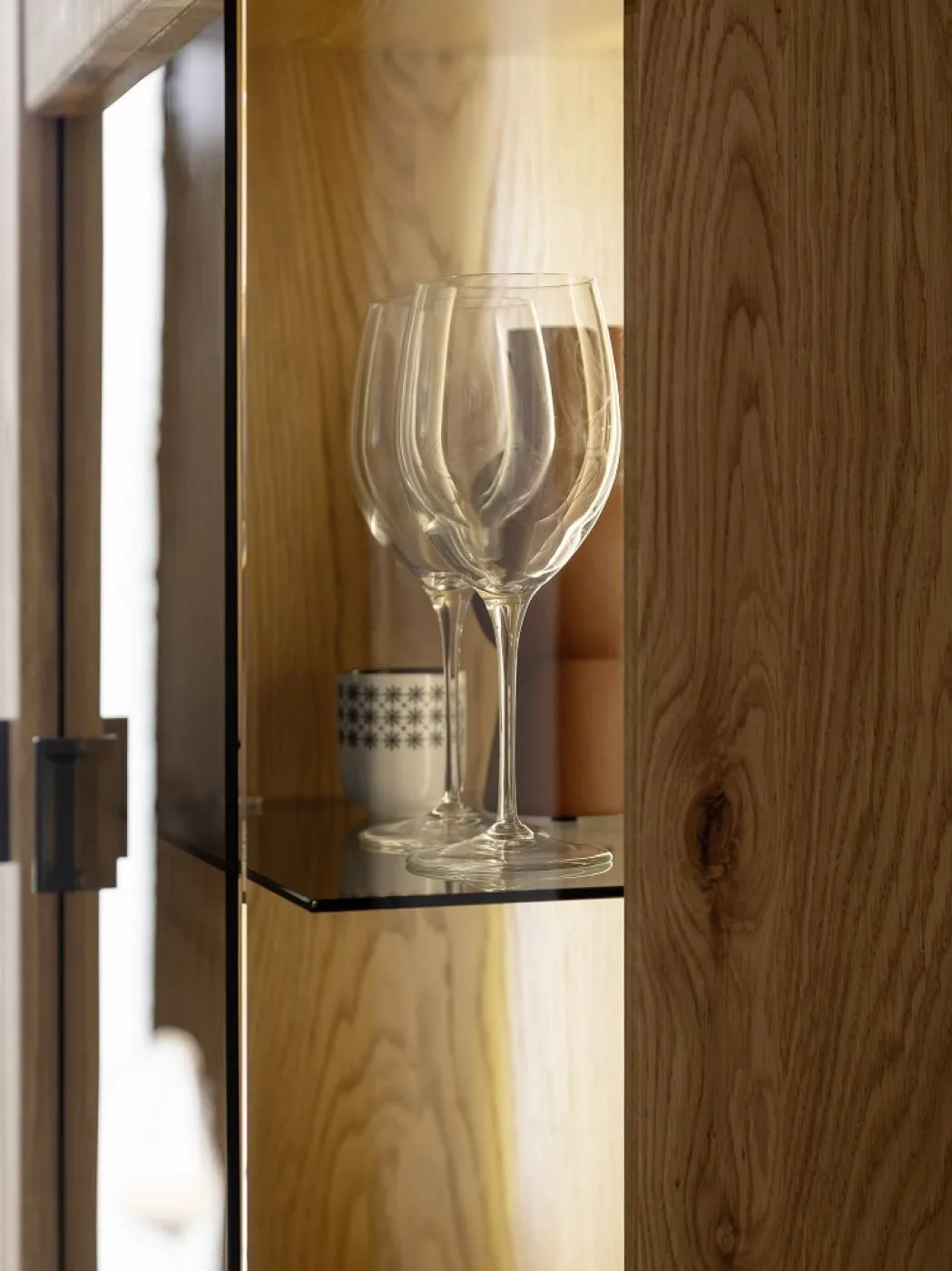 Kombi-Vitrine Venedig | Naturfarben / Wildeiche | ohne Beleuchtung