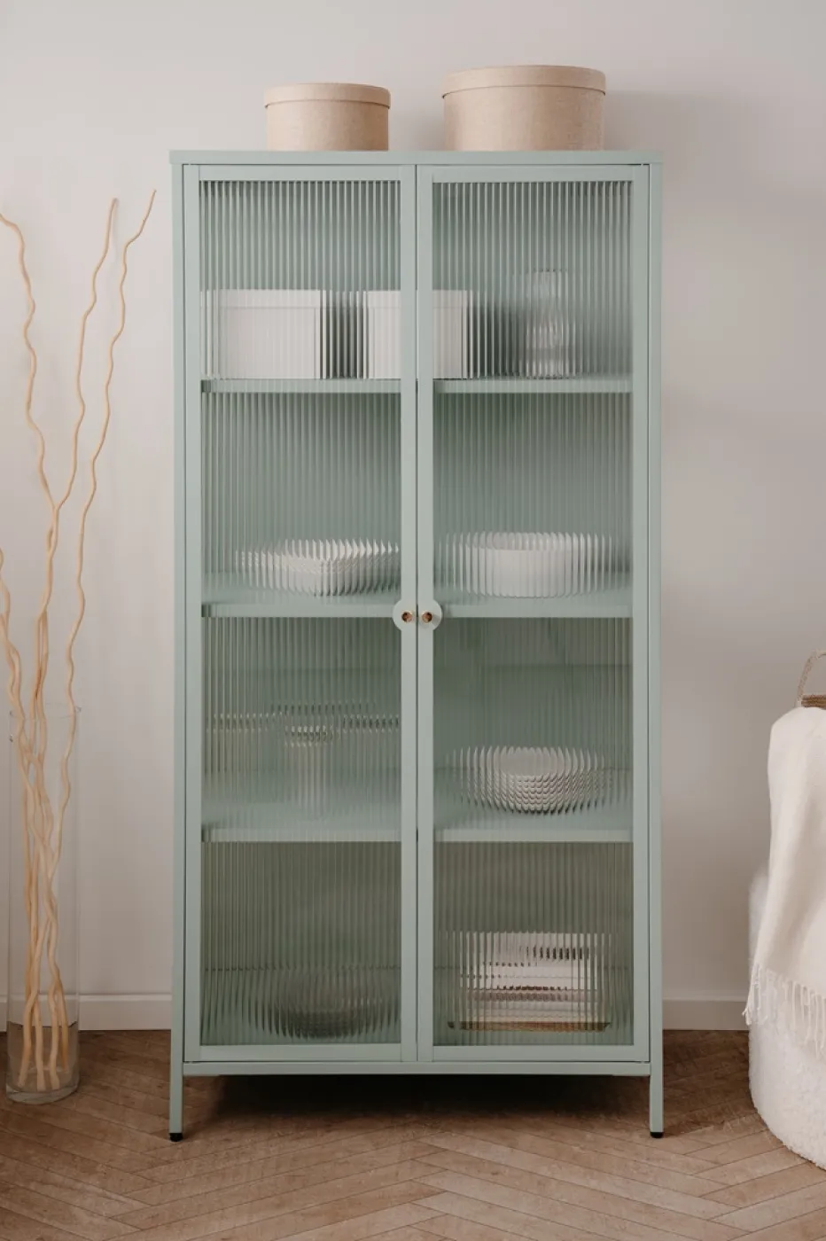 Kommode Vitrine Milton | Mintgrün | 80 cm x 160 cm x 40 cm