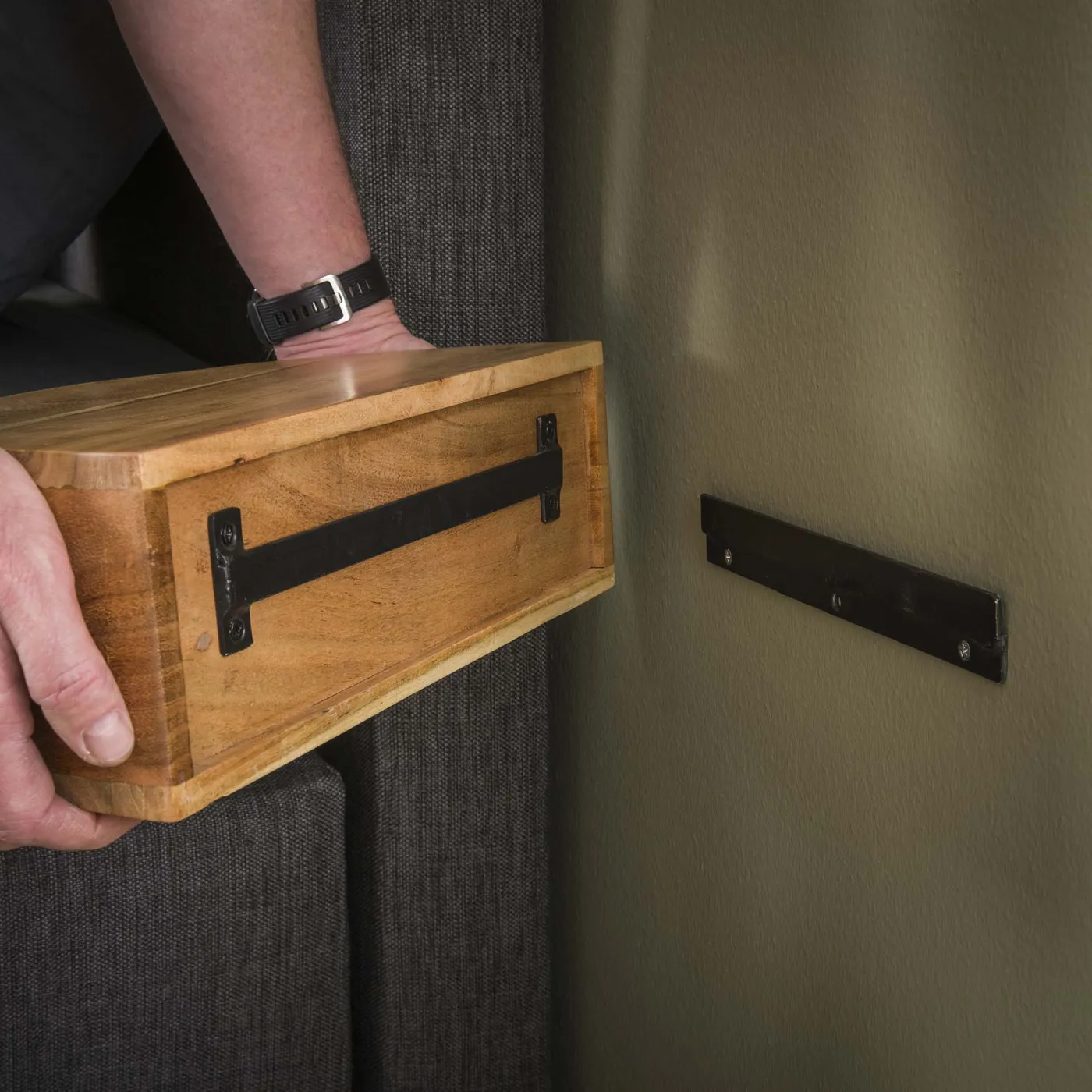 Nachttisch Chara | mit Schubkasten | Akazie massiv | natur