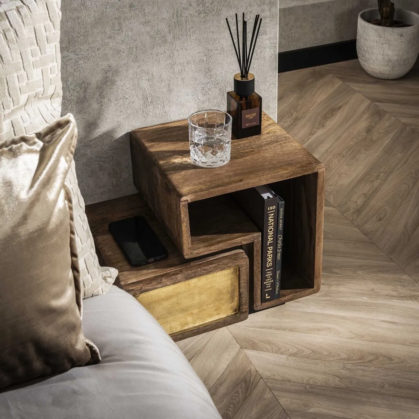 Nachttisch Laita 3 | 2er set | mit Schubkasten | Mangoholz | sandfarbe