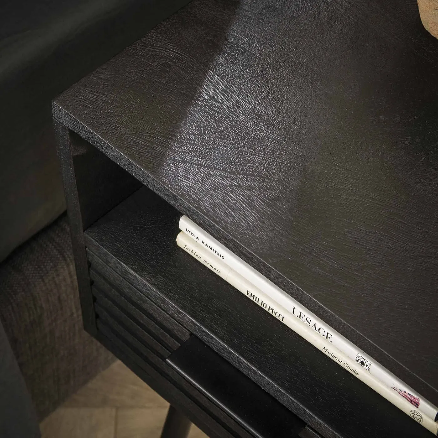 Nachttisch Loren | mit Schubkasten | Mango massiv | schwarz