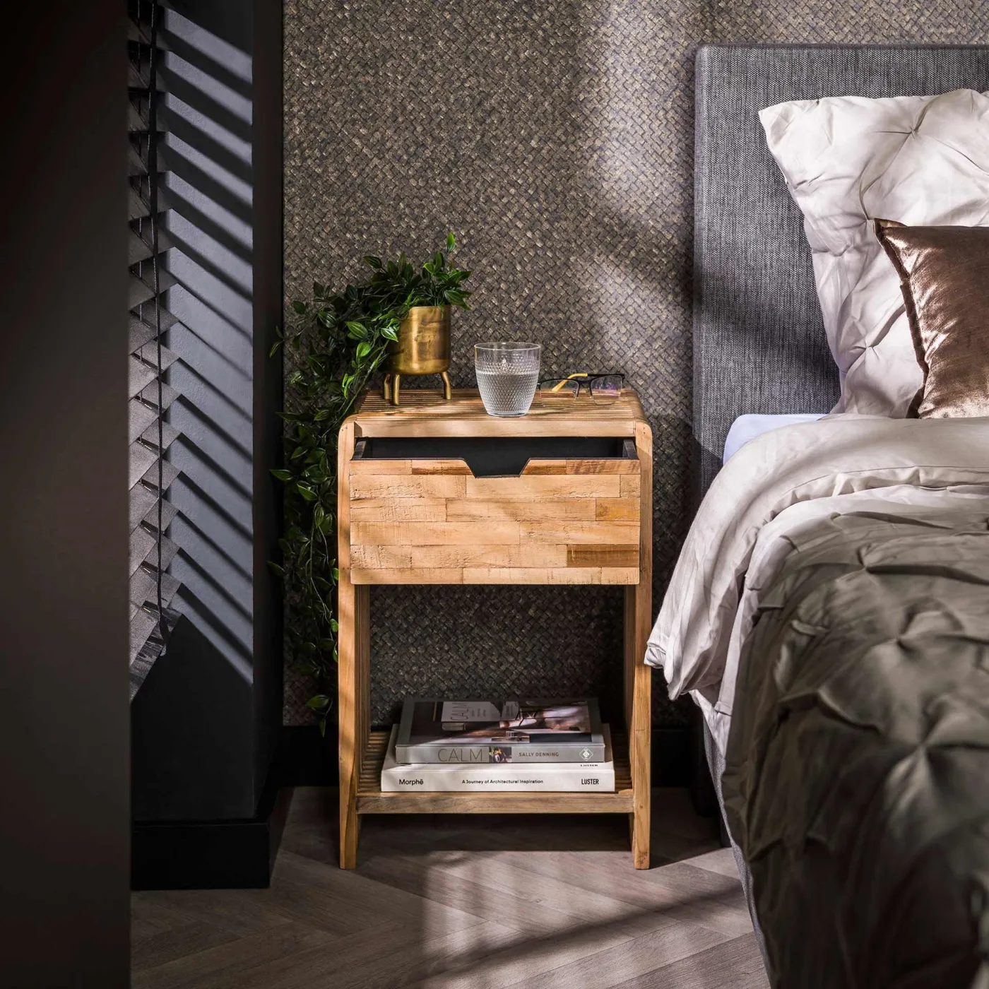 Nachttisch Theona | mit Schubkasten | Teakholz | verwittert