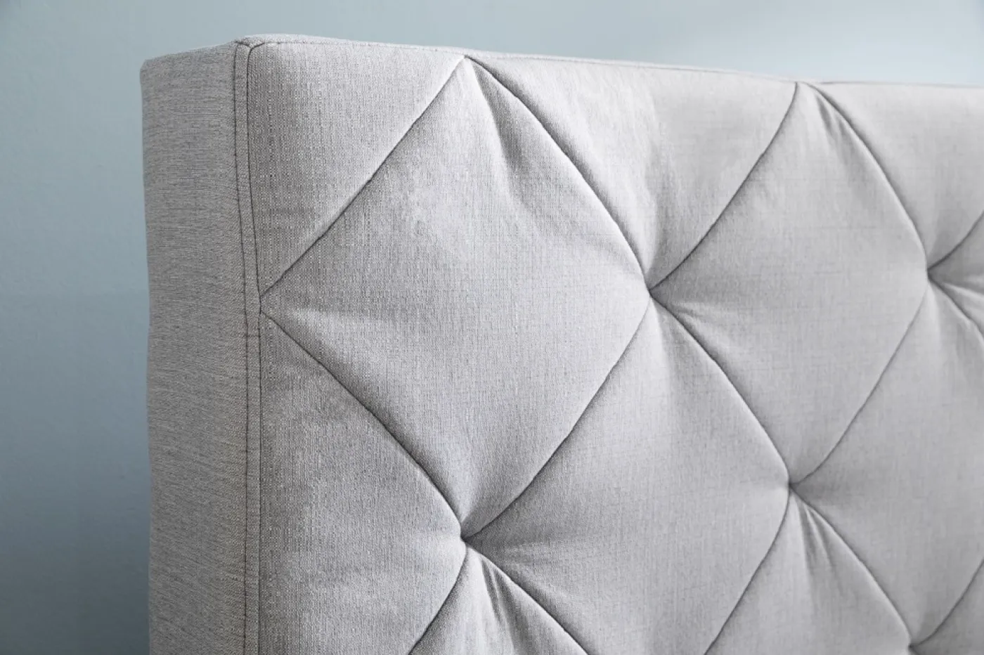 Polsterbett Chicago | hellgrau | 180 x 200 cm