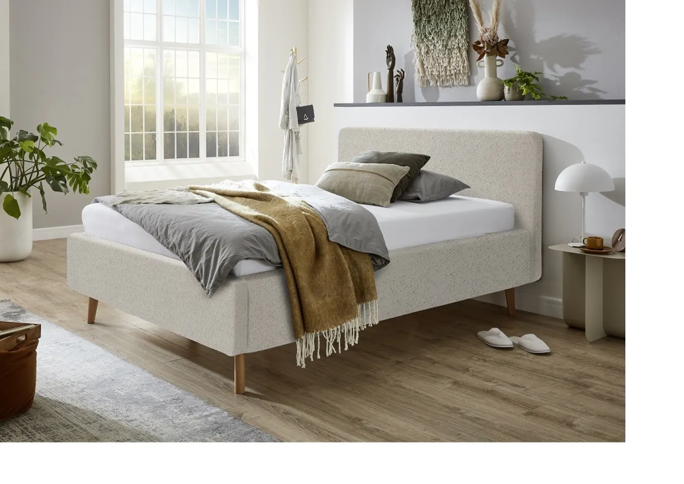 Polsterbett Mattis | beige Flausch | 140 x 200 cm | mit Lattenrost & Bettkasten