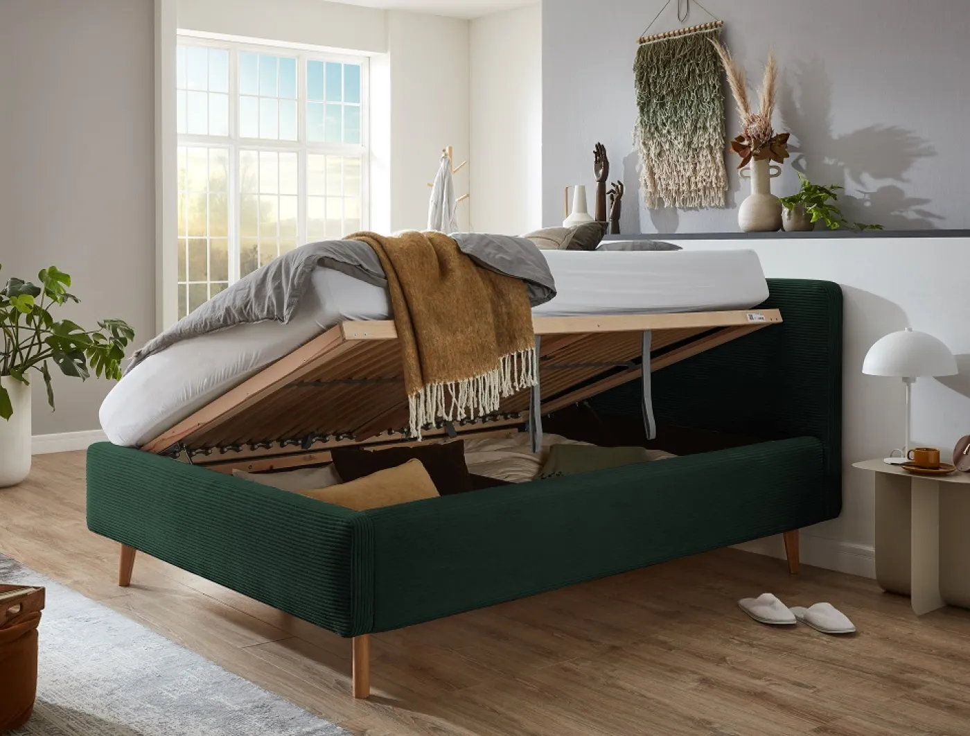 Polsterbett Mattis Cord | dunkelgrün | 140/160/180 x 200 cm | verschiedene Größen