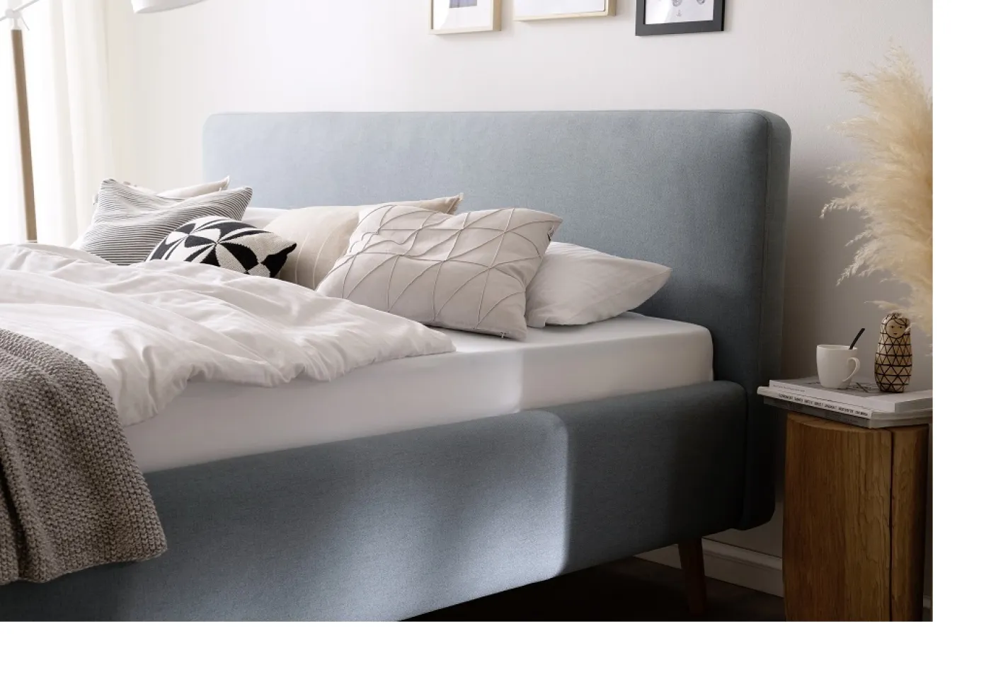 Polsterbett Mattis | eisblau | 140/160/180 x 200 cm | verschiedene Größen