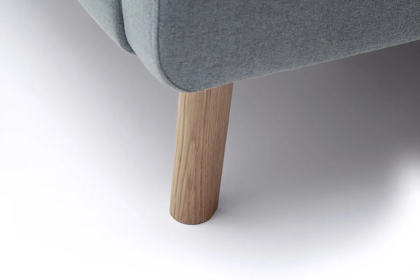 Polsterbett Mattis | eisblau | 140 x 200 cm | mit Lattenrost & Bettkasten