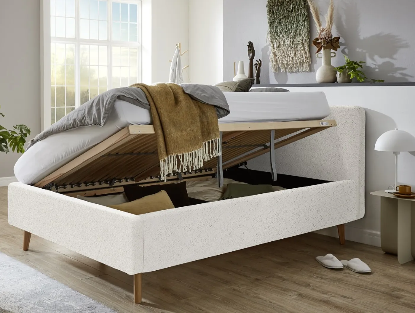 Polsterbett Mattis | weiß Flausch | 140 x 200 cm | mit Lattenrost & Bettkasten