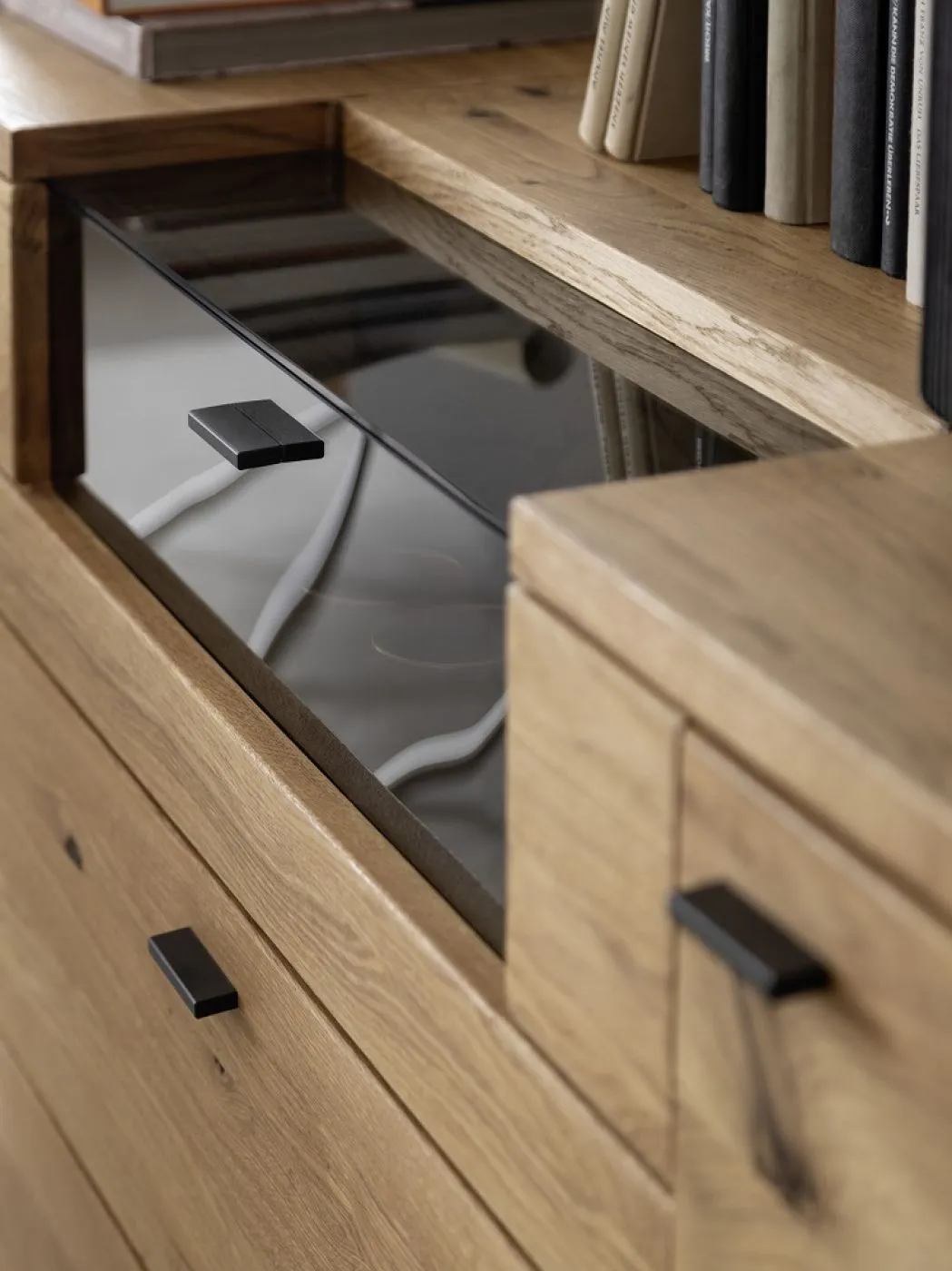 Sideboard Venedig | Naturfarben / Wildeiche | mit Bandbeleuchtung