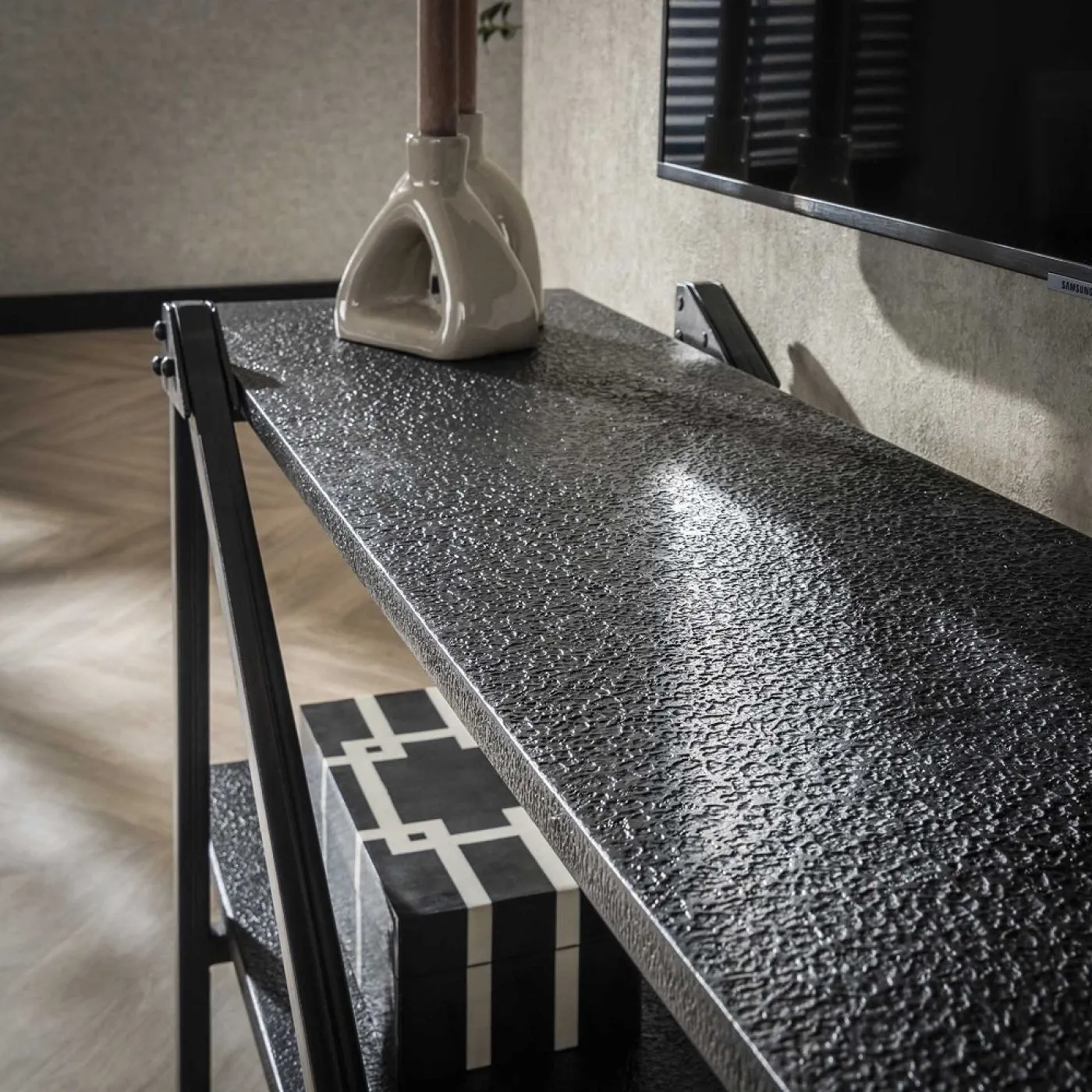 TV-Board Kosta | Metallbeschichtung | dunkelgrau | Metallrahmen