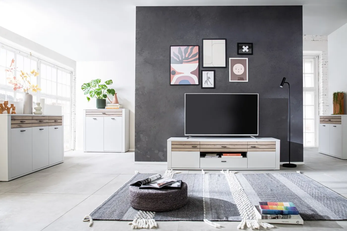 TV-Board Mantena | Modern White / Viking Oak