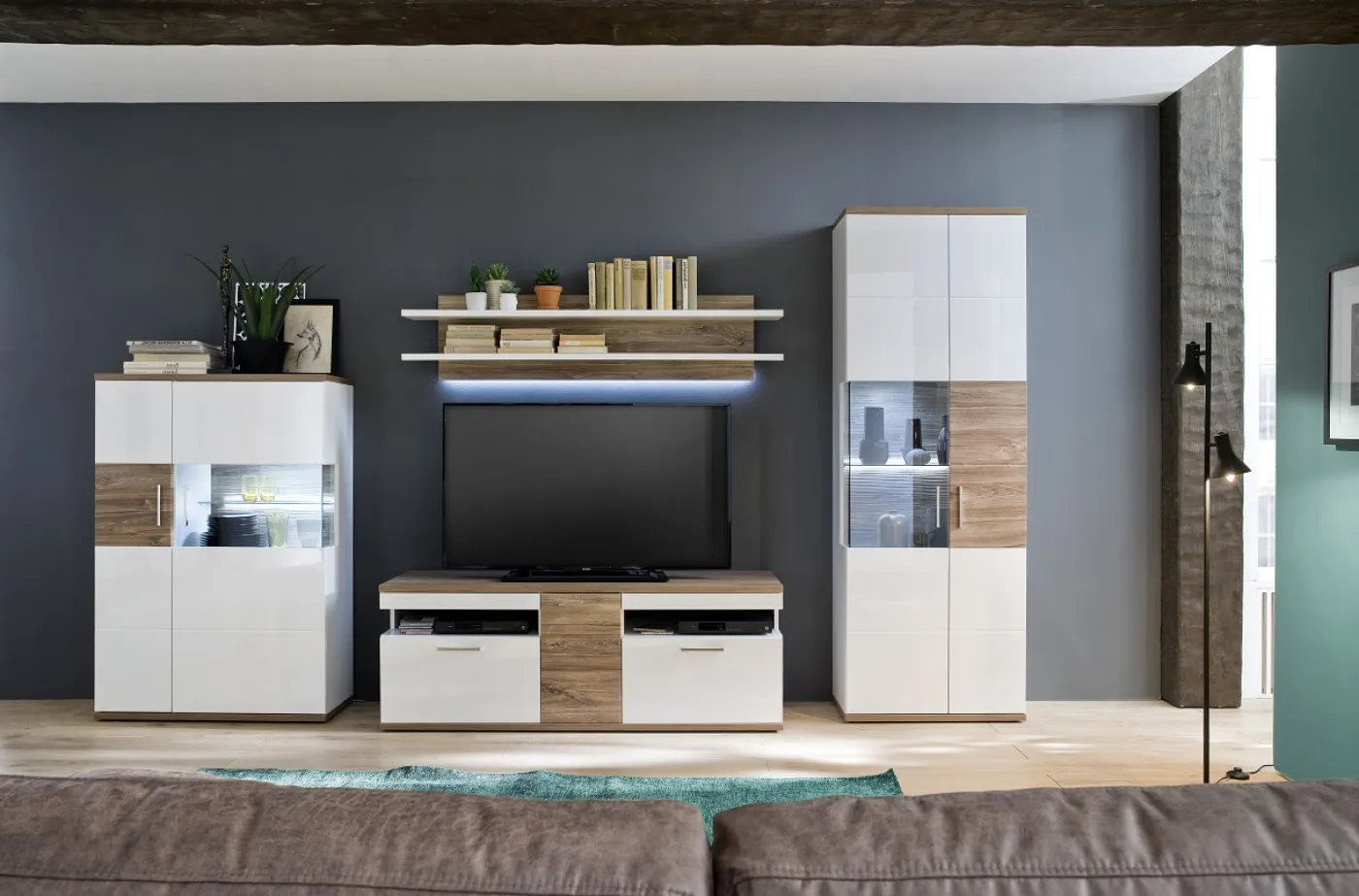 Vitrine (L) Luzern | weiß Hochglanz / Sterling Oak | LED Beleuchtung Komplettset