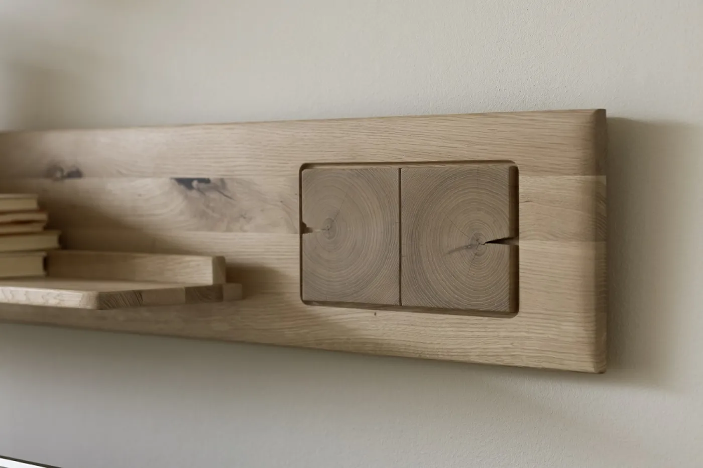 Wandboard Palma | Ast / Balkeneiche | mit Bandbeleuchtung