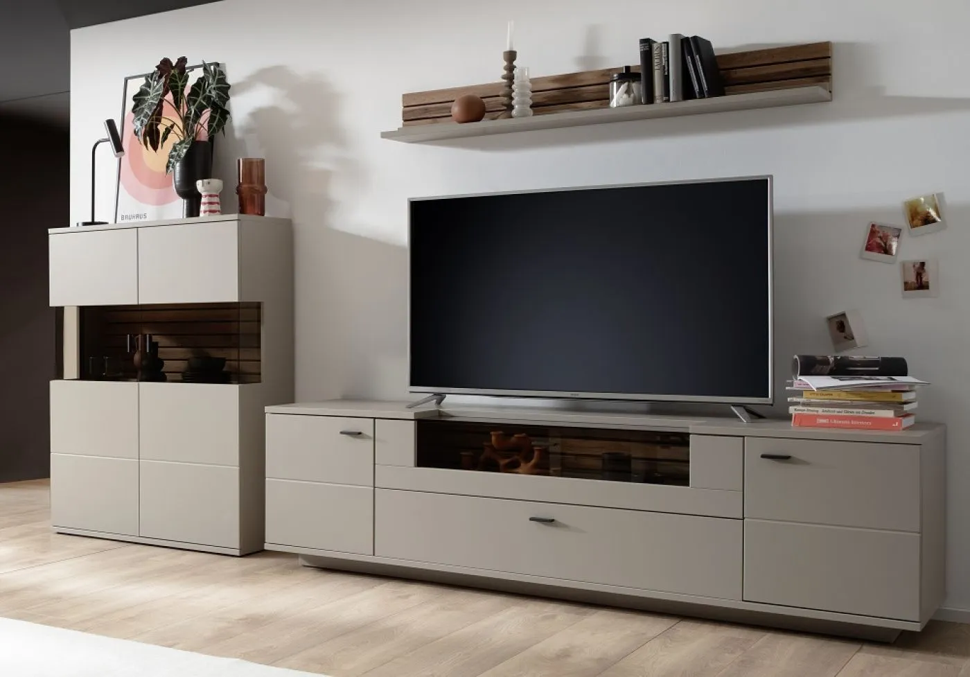 Wohnkombination Lüttich 2 | Basalt / Wotan Eiche | 3-teilig | Highboard & TV-Board mit Bandbeleuchtung