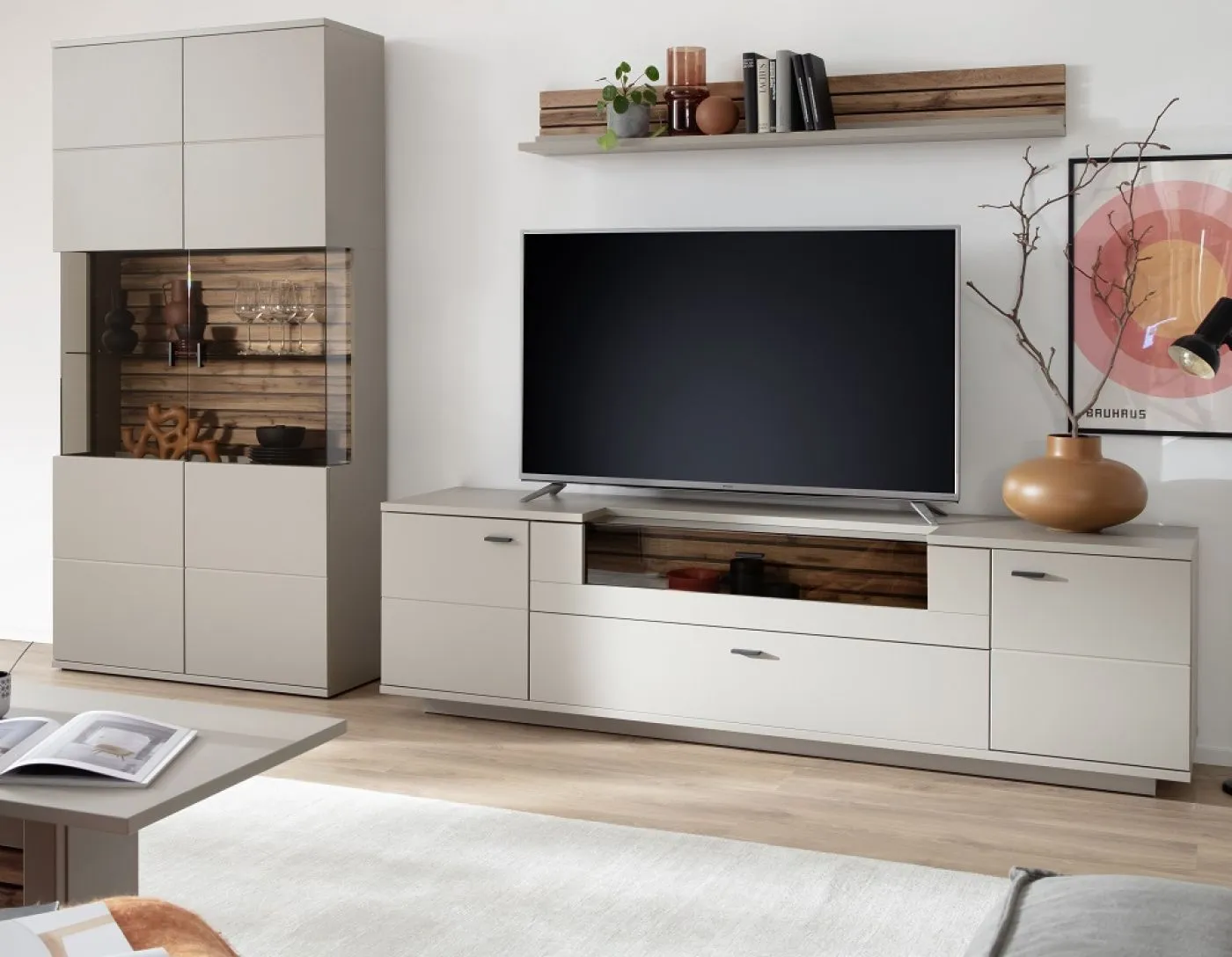 Wohnkombination Lüttich 3 | Basalt / Wotan Eiche | 3-teilig | Kombi-Vitrine & TV-Board mit Bandbeleuchtung