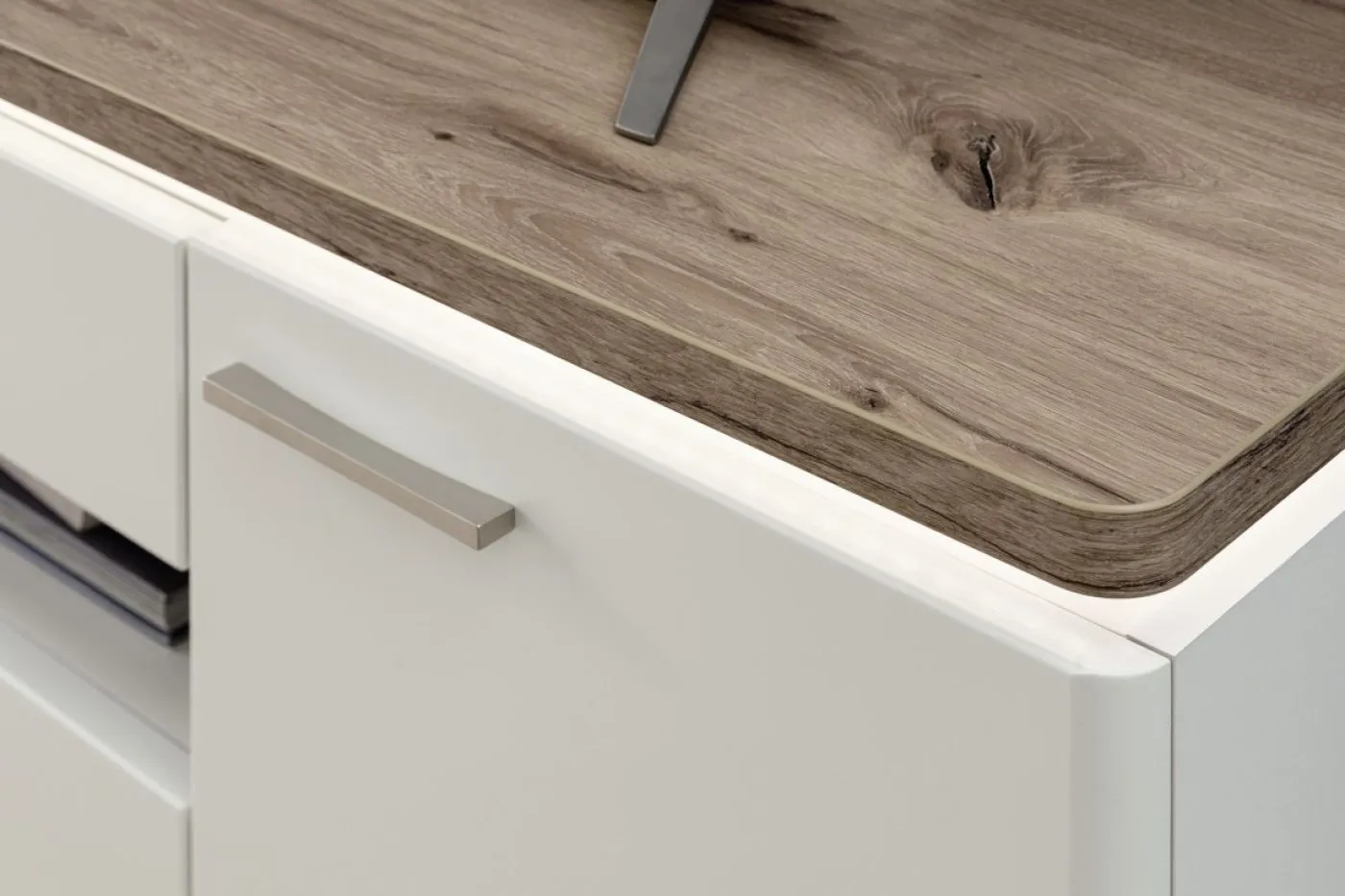 Wohnkombination Palermo 4 | Soft white / Viking Oak | 4-teilig | mit 4er Set 45 cm Beleuchtung