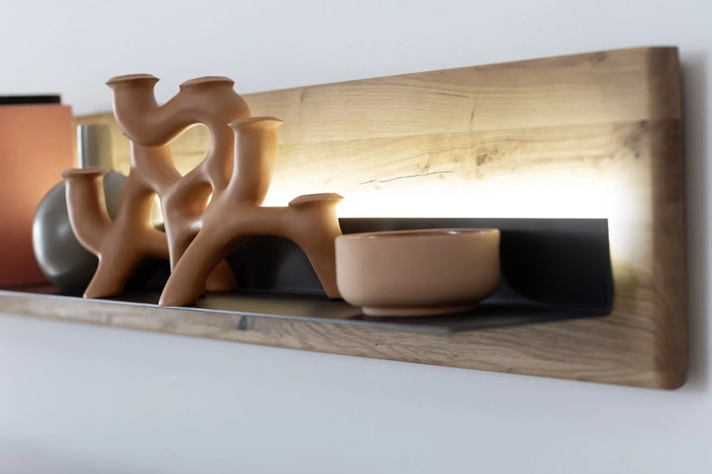 Wohnkombination Venedig 2 | Naturfarben / Wildeiche | 3-teilig | Wandboard mit Bandbeleuchtung