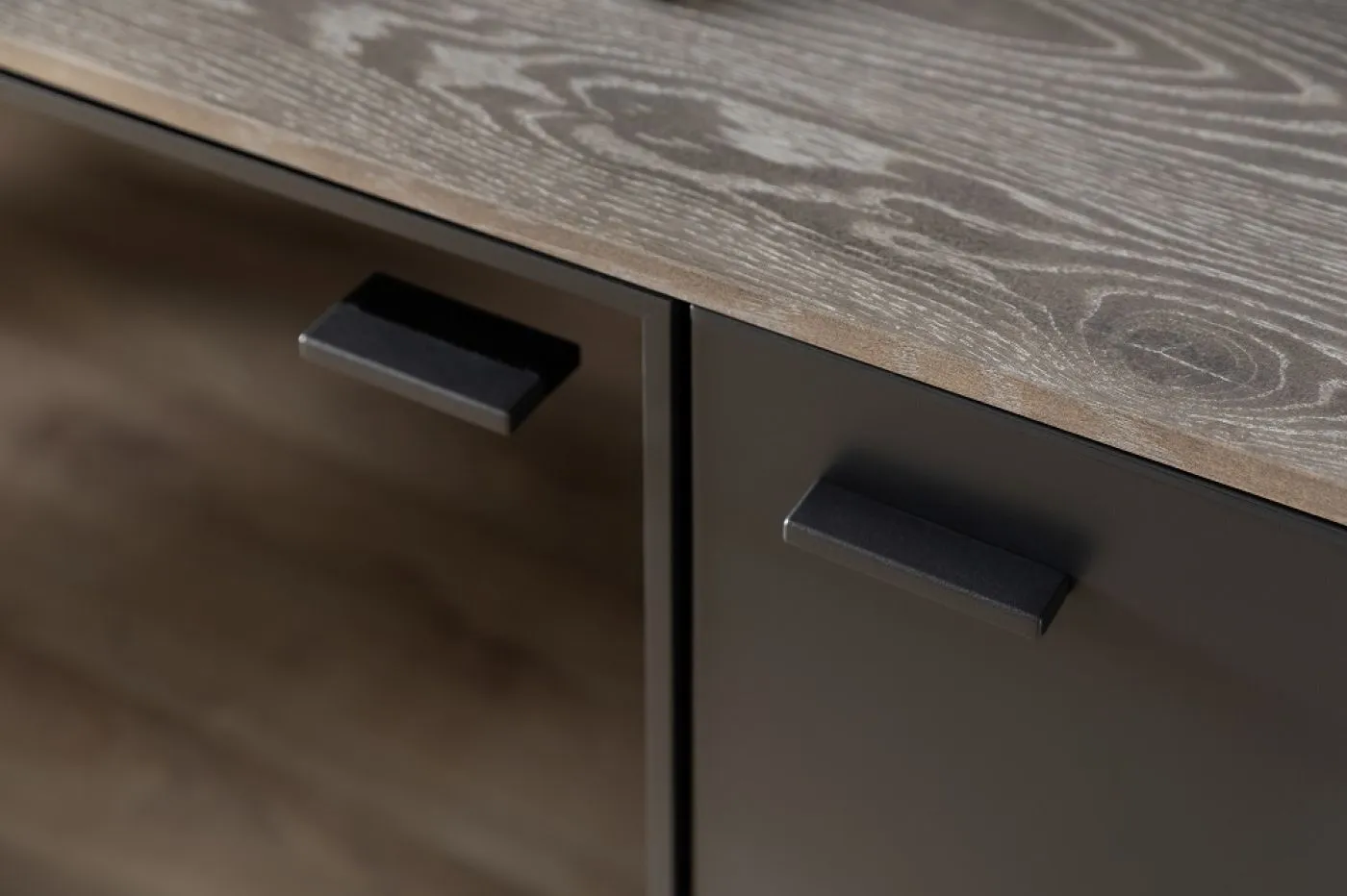 Wohnkombination Venezia 2 | Softblack / Vulcano Eiche | 3-teilig | TV-Board mit Beleuchtung