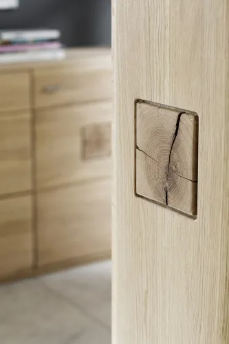 Highboard Bologna | Eiche Bianco | mit LED Rückwandbeleuchtung