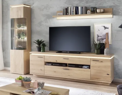 Wohnkombination Barcelona 4 | Balkeneiche Bianco / Eiche Bianco | 3-teilig | inkl. LED Beleuchtung Wandboard ohne Beleuchtung Vitrine ohne Beleuchtung